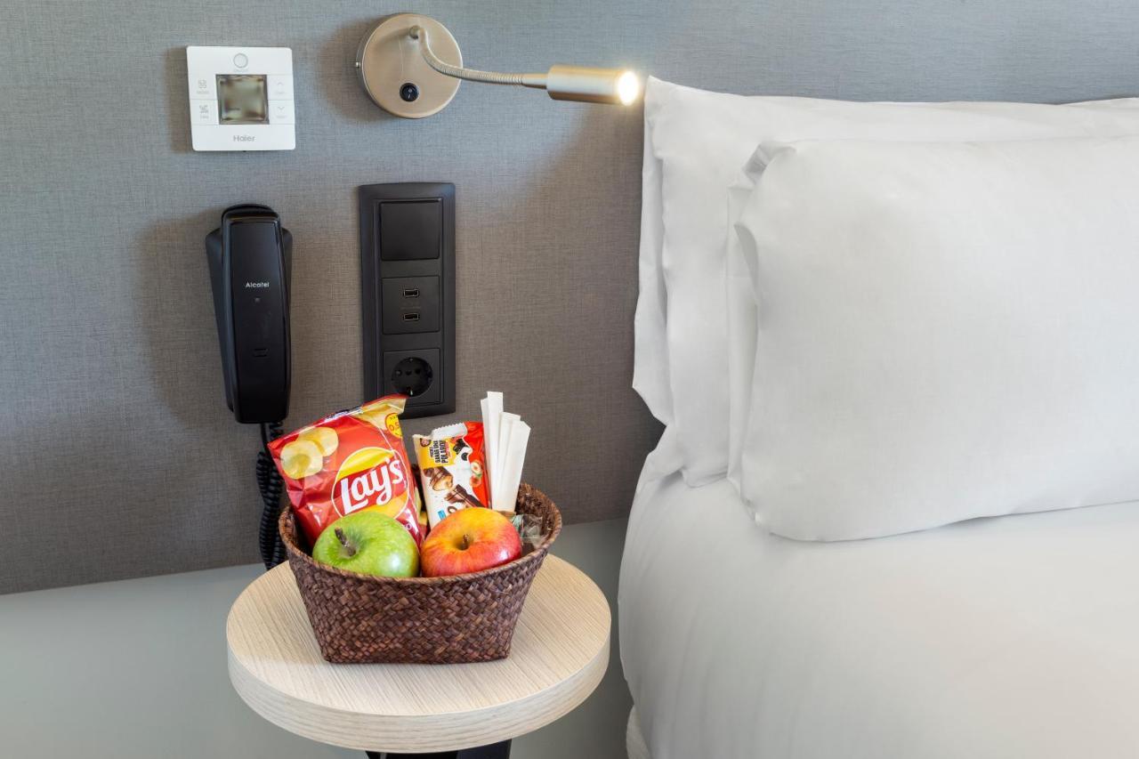 B&B Hotel Barcelona Рубі Екстер'єр фото