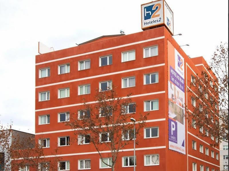 B&B Hotel Barcelona Рубі Екстер'єр фото